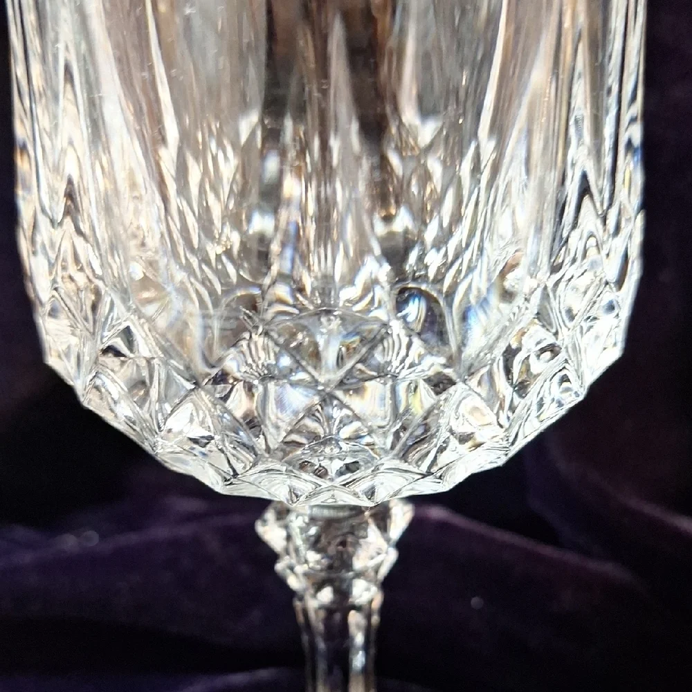 Elegant Crystal Pair Wine Glass Set of 2